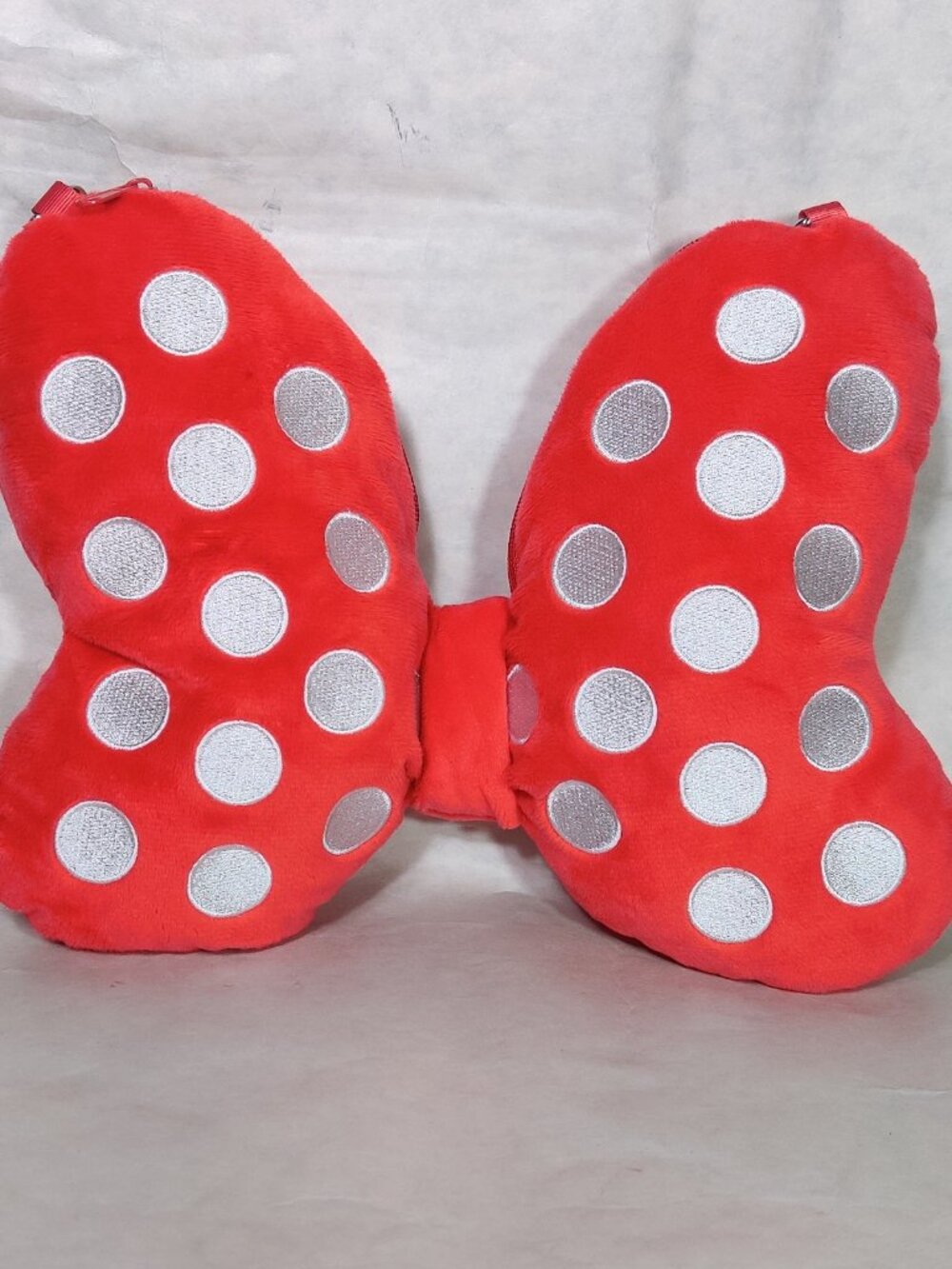 Harvey's Minnie Mouse Plush Bow Crossbody Bag Purse Disney Polka Dot Disney 2021